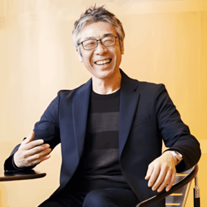サービス利用者本人の上半身写真1。文献ラボのユーザーとしての信頼性とリアルな声を伝える意図。